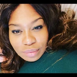 Meet your Posher, Desley